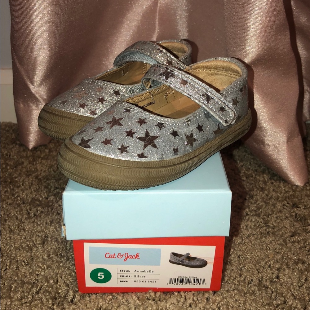 Toddler Cat & Jack Slip-ons!